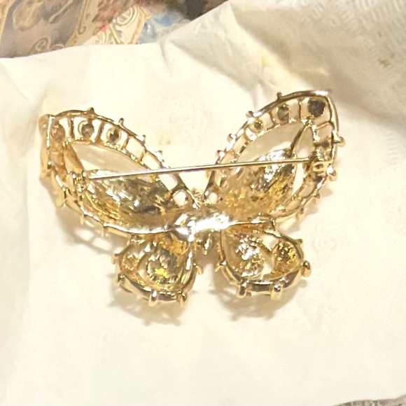 Vintage Filigree Gold and Rhinestone Butterfly Brooch - Picture 3 of 3